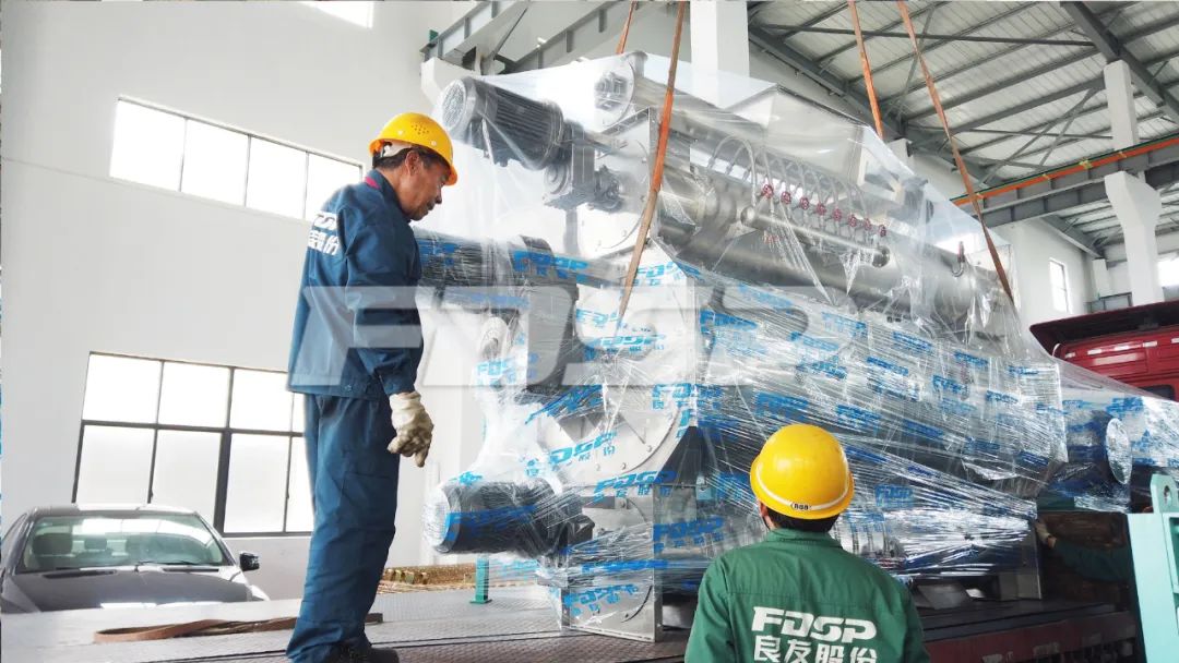 連續(xù)發(fā)車！良友股份承建年產(chǎn)6萬噸高檔豬飼料生產(chǎn)線設(shè)備啟程奔赴重慶(圖7)