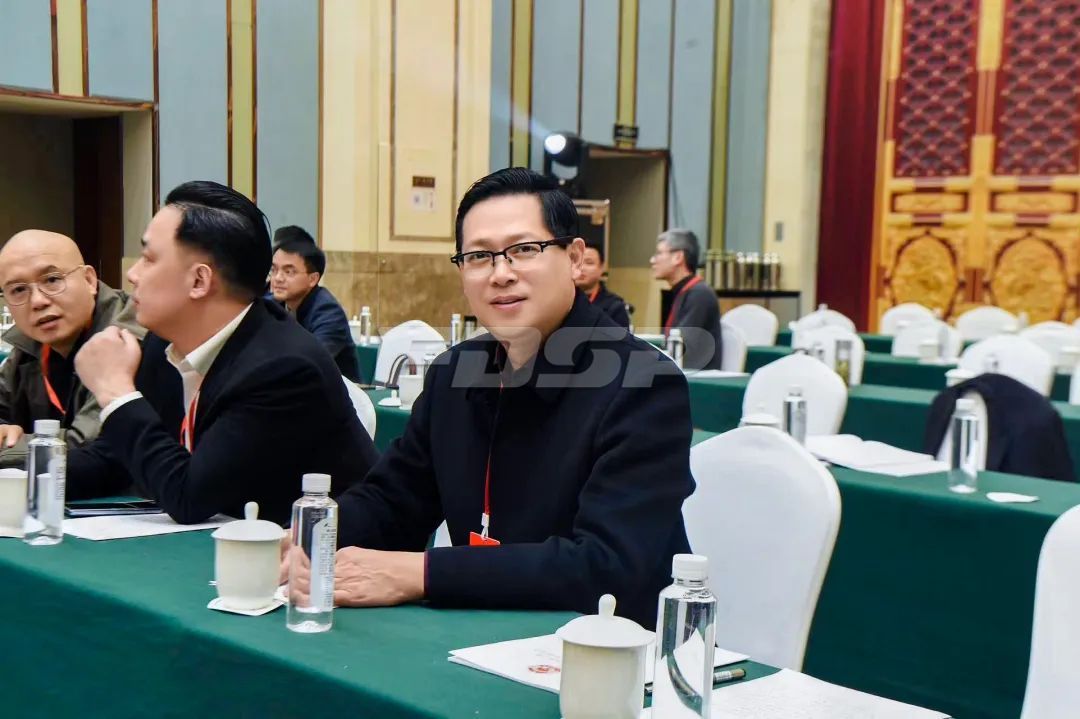 溧陽市政協(xié)第十六屆委員會(huì)第四次會(huì)議勝利召開，良友股份董事長出席(圖5)